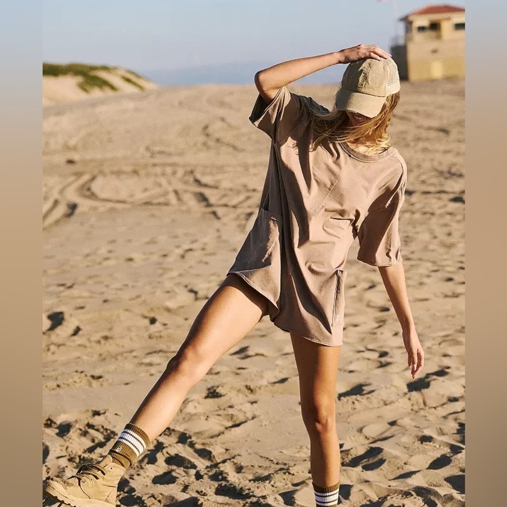 Free People FP Movement Hot Shot Tee Romper in Small Mocha.  T-Shirt Romper NWT - Picture 4 of 16